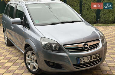 Минивэн Opel Zafira 2010 в Виннице