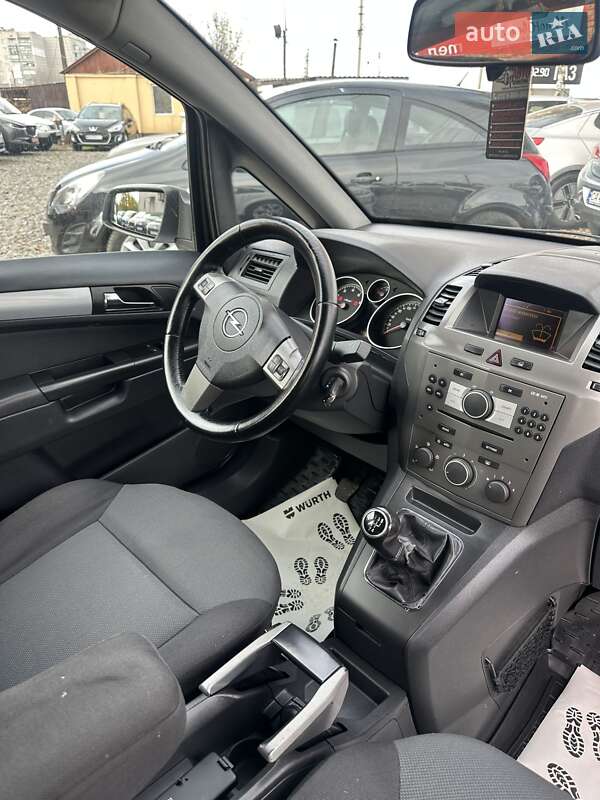 Мінівен Opel Zafira 2006 в Смілі