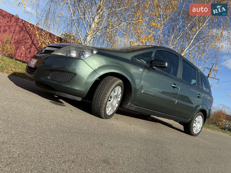 Минивэн Opel Zafira 2009 в Борисполе