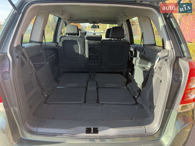 Минивэн Opel Zafira 2009 в Борисполе