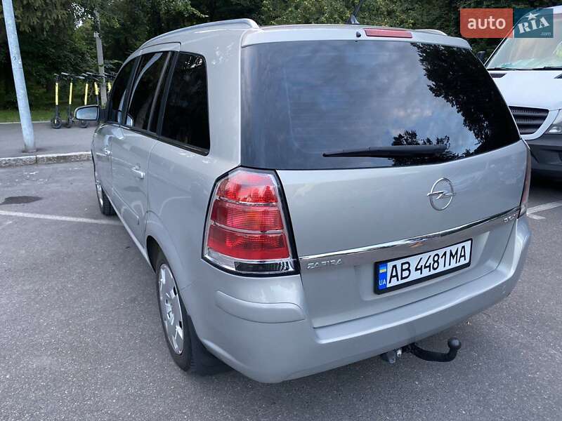 Минивэн Opel Zafira 2007 в Виннице