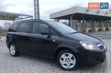 Мінівен Opel Zafira 2010 в Чернівцях