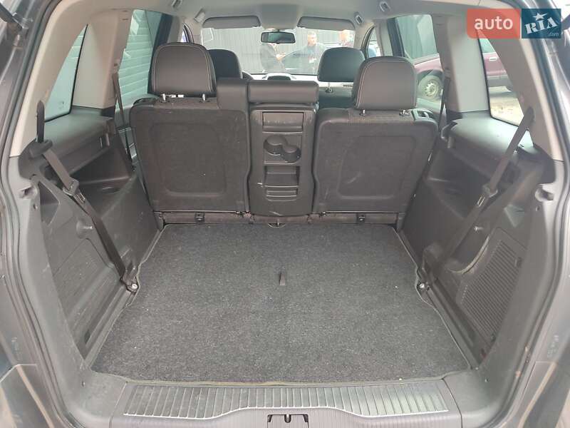 Минивэн Opel Zafira 2010 в Белой Церкви