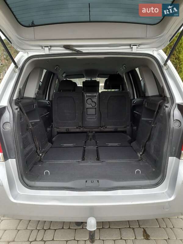 Минивэн Opel Zafira 2010 в Бучаче фото 15 Минивэн Opel Zafira 2010 в Бучаче