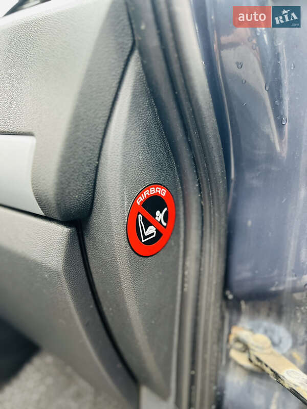 Минивэн Opel Zafira 2006 в Луцке фото 28 Минивэн Opel Zafira 2006 в Луцке