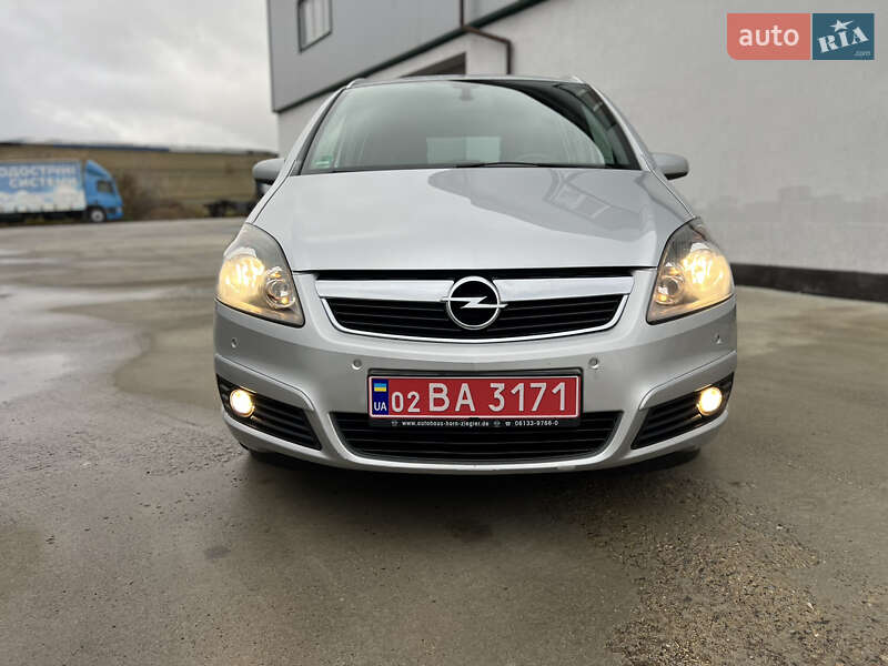 Минивэн Opel Zafira 2007 в Виннице