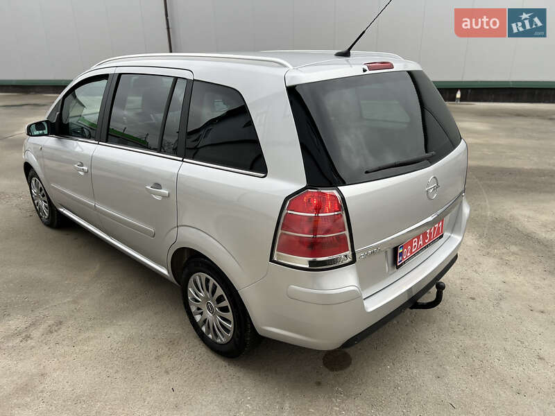 Минивэн Opel Zafira 2007 в Виннице