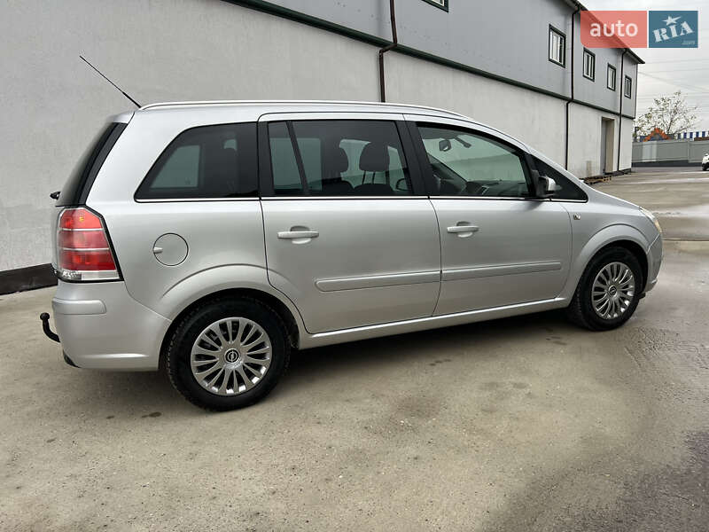 Минивэн Opel Zafira 2007 в Виннице