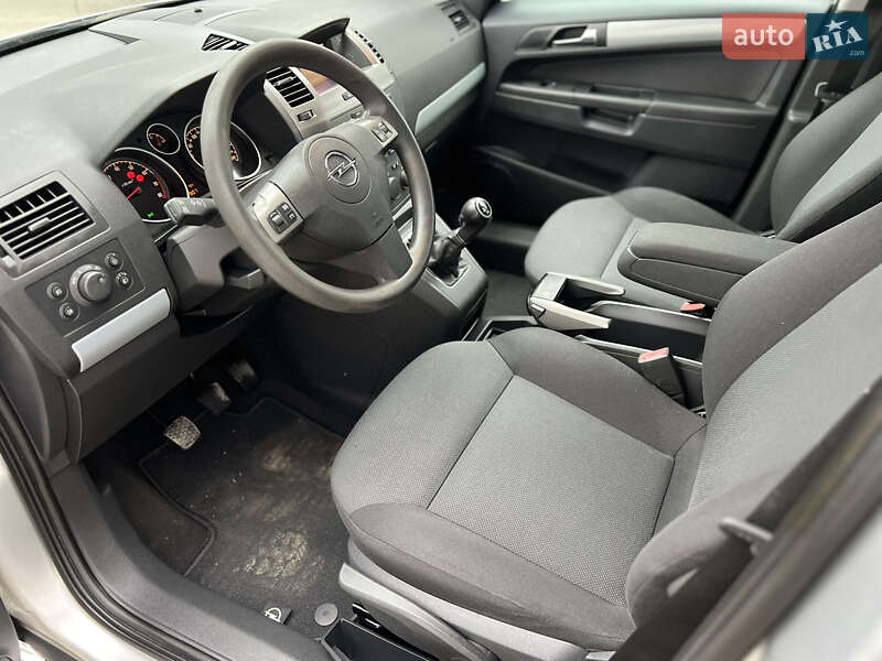 Минивэн Opel Zafira 2007 в Виннице