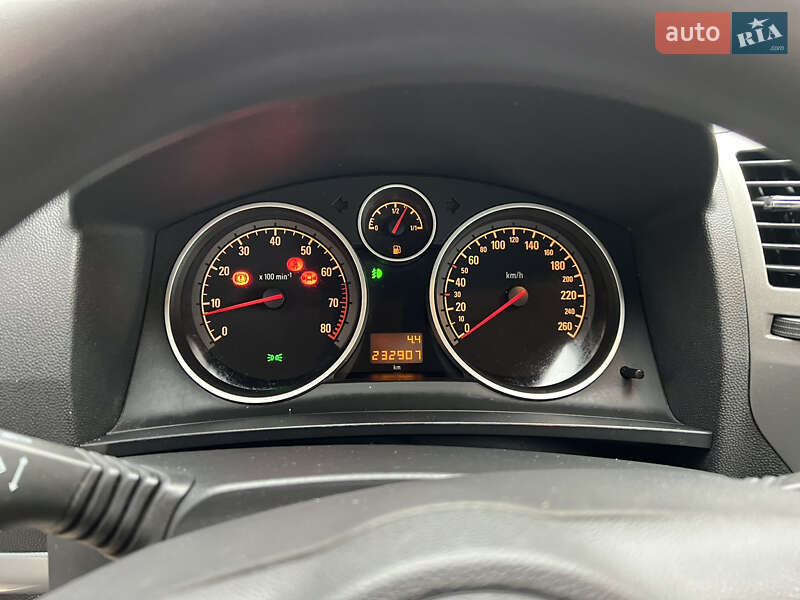 Минивэн Opel Zafira 2007 в Виннице