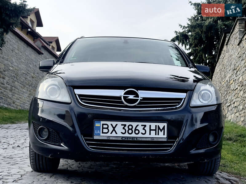 Минивэн Opel Zafira 2009 в Каменец-Подольском