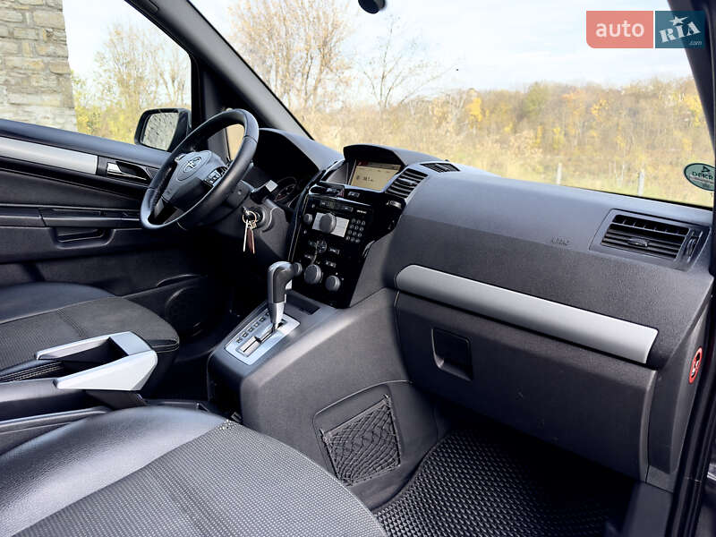 Минивэн Opel Zafira 2009 в Каменец-Подольском