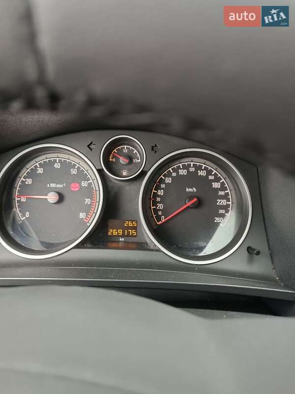 Минивэн Opel Zafira 2008 в Калуше