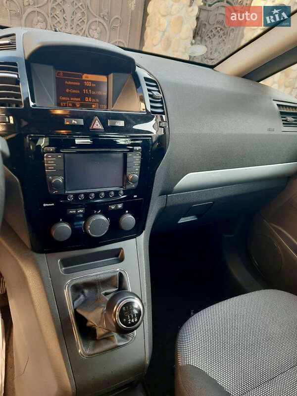 Минивэн Opel Zafira 2014 в Калуше