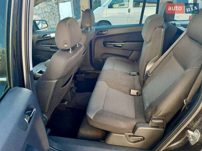 Минивэн Opel Zafira 2014 в Калуше