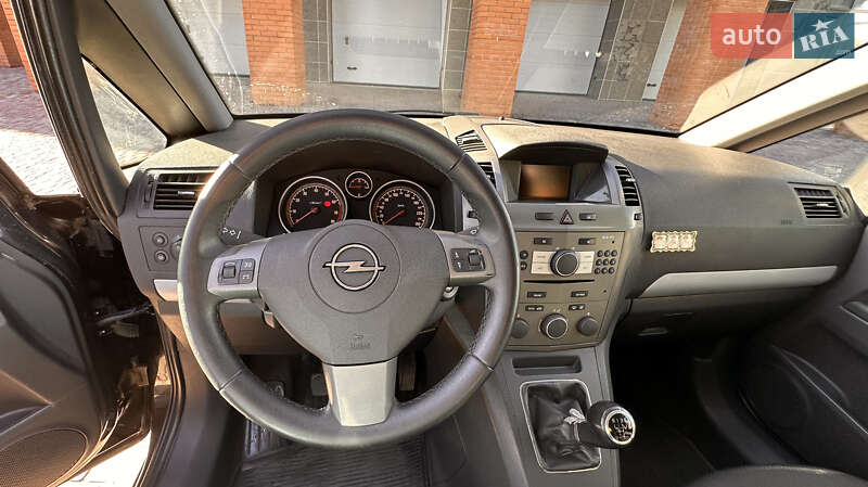Минивэн Opel Zafira 2007 в Белой Церкви