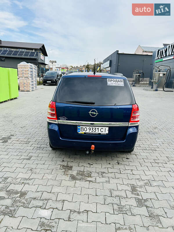 Мінівен Opel Zafira 2010 в Теребовлі