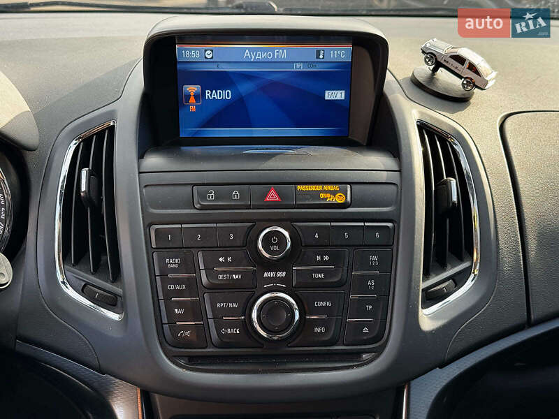 Минивэн Opel Zafira 2012 в Харькове