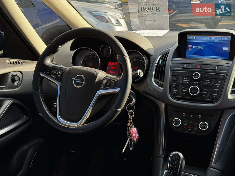 Минивэн Opel Zafira 2012 в Харькове
