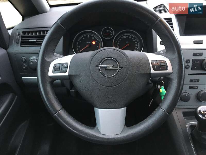 Минивэн Opel Zafira 2009 в Харькове