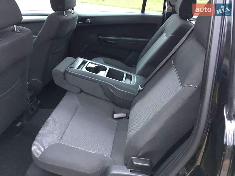 Минивэн Opel Zafira 2009 в Харькове