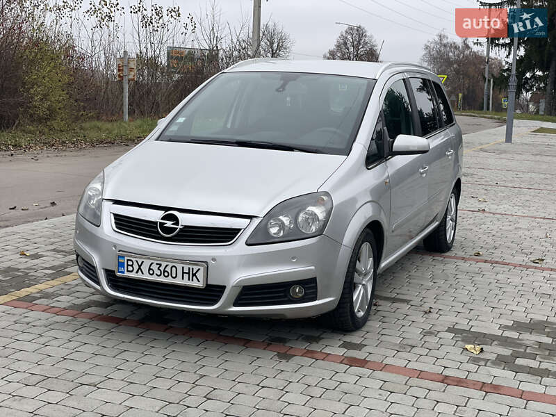 Минивэн Opel Zafira 2008 в Староконстантинове