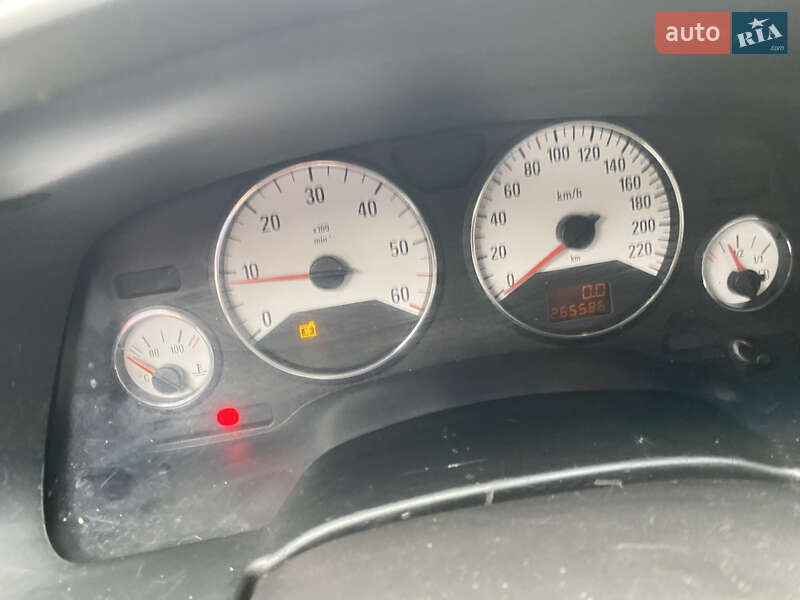 Минивэн Opel Zafira 2005 в Кривом Роге