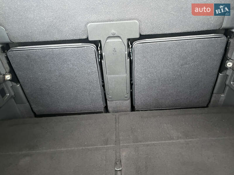 Мінівен Opel Zafira 2011 в Хотині