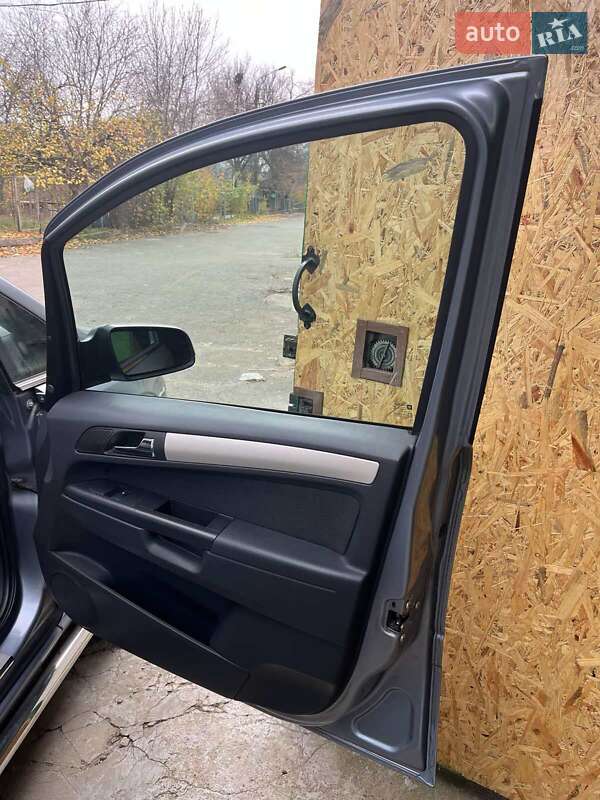 Мінівен Opel Zafira 2008 в Кривому Розі фото 13 Мінівен Opel Zafira 2008 в Кривому Розі