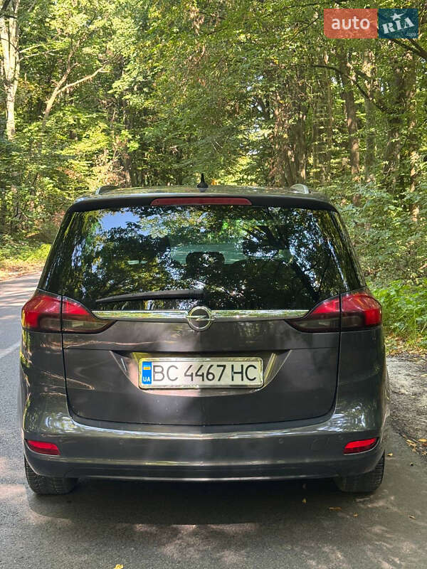 Микровэн Opel Zafira 2015 в Львове