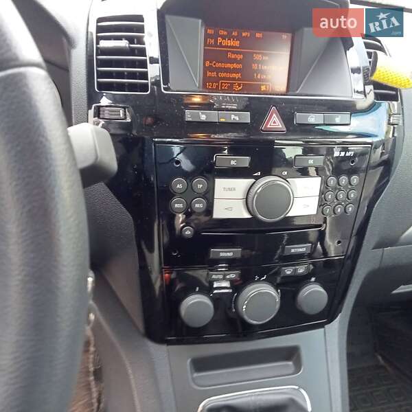 Минивэн Opel Zafira 2012 в Ровно