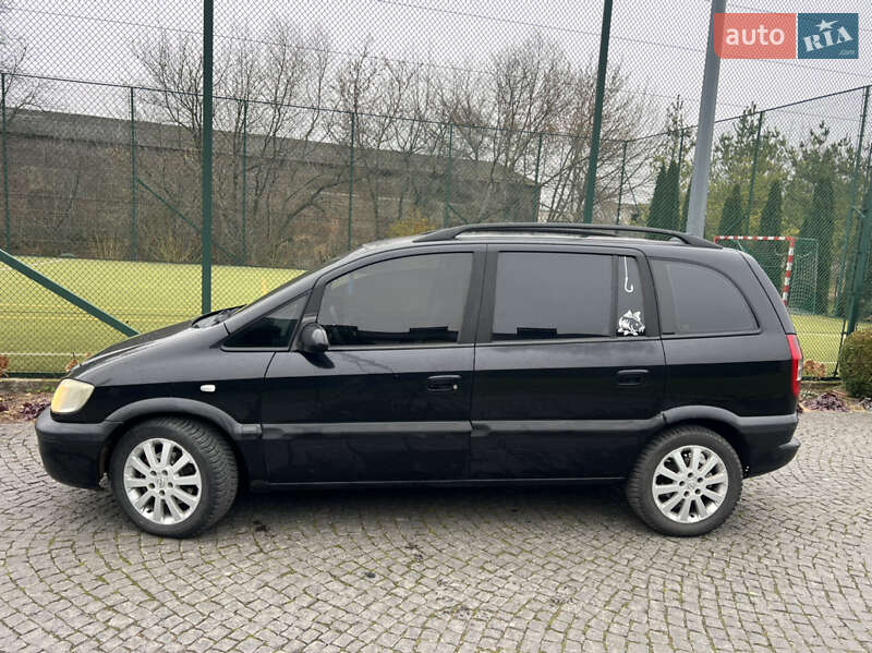 Минивэн Opel Zafira 2003 в Жовкве