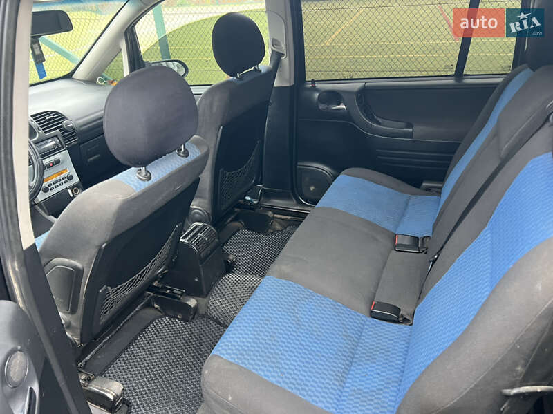 Минивэн Opel Zafira 2003 в Жовкве