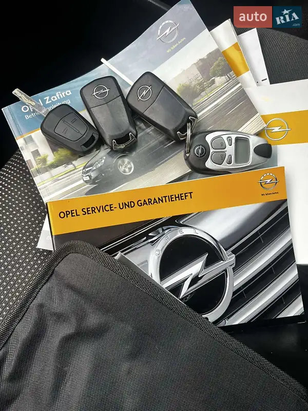 Минивэн Opel Zafira 2010 в Белой Церкви документ 2 фото Минивэн Opel Zafira 2010 в Белой Церкви документ