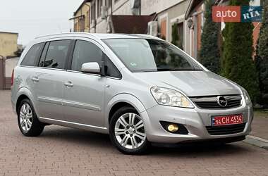 Мінівен Opel Zafira 2011 в Стрию