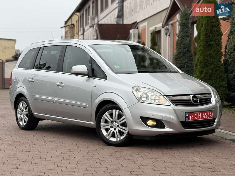 Opel Zafira 2011 Opel Zafira 2011