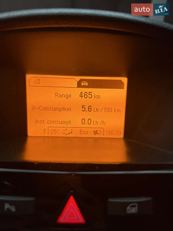 Минивэн Opel Zafira 2011 в Львове