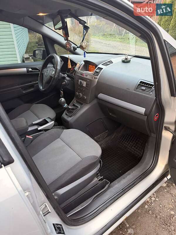 Минивэн Opel Zafira 2005 в Яремче фото 16 Минивэн Opel Zafira 2005 в Яремче