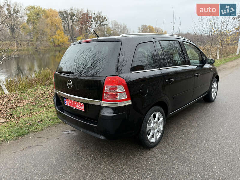 Мінівен Opel Zafira 2008 в Білій Церкві