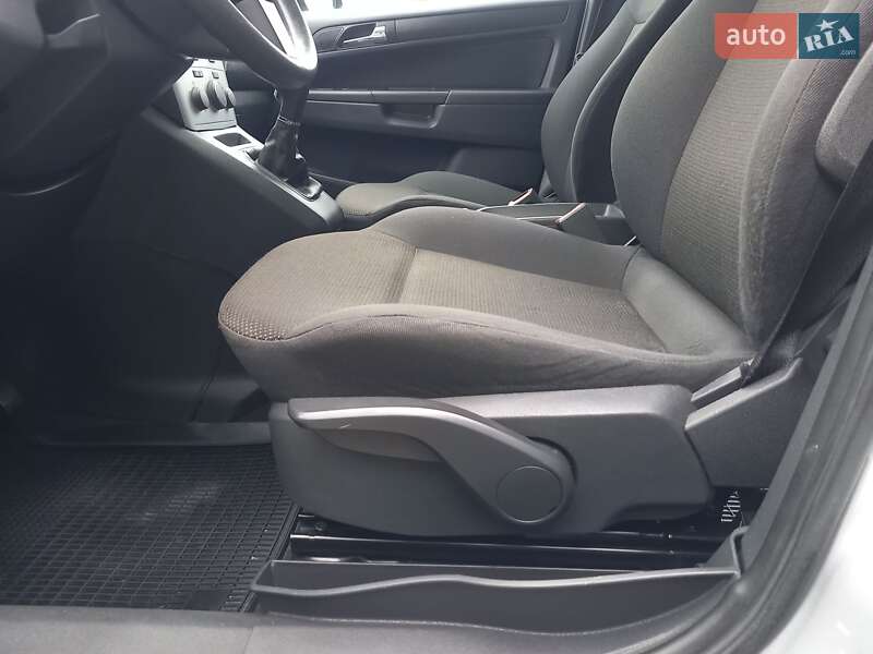 Минивэн Opel Zafira 2009 в Белой Церкви фото 7 Минивэн Opel Zafira 2009 в Белой Церкви