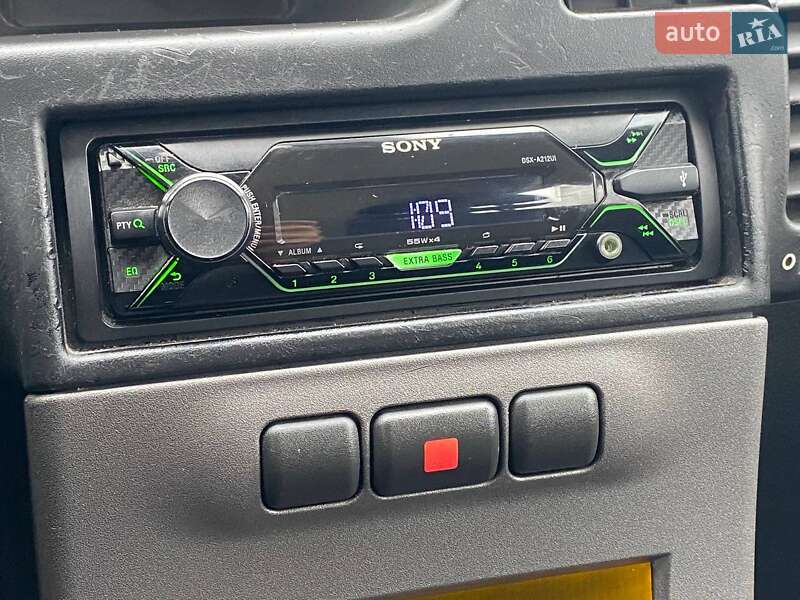 Мінівен Opel Zafira 2005 в Києві