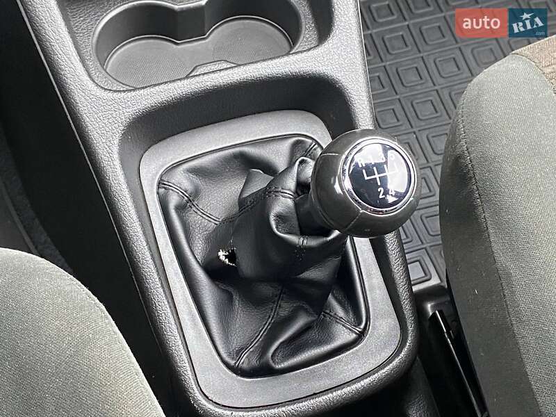 Мінівен Opel Zafira 2005 в Києві