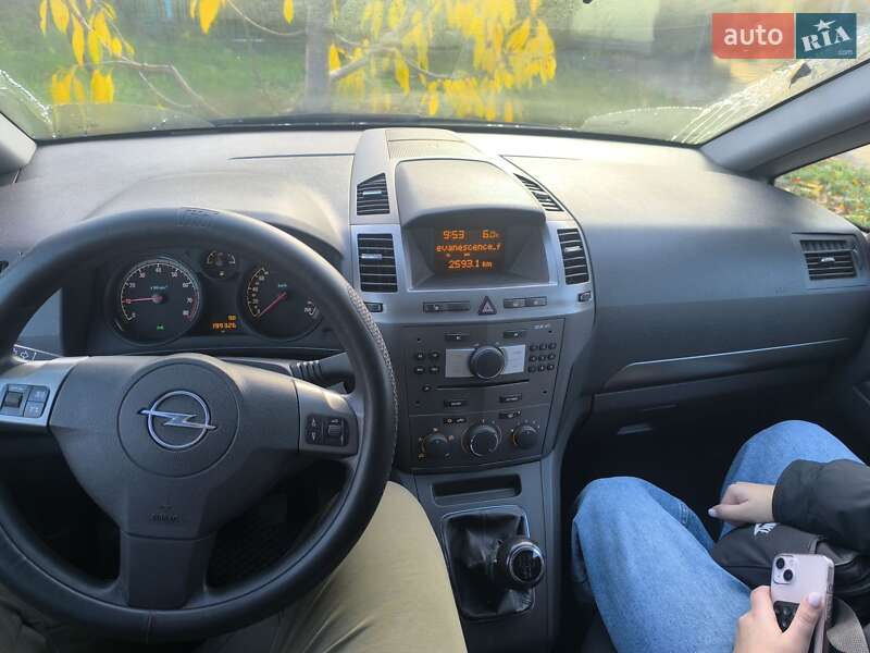 Минивэн Opel Zafira 2007 в Красилове фото 16 Минивэн Opel Zafira 2007 в Красилове