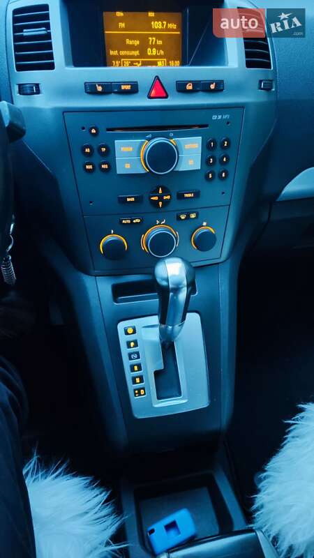 Мінівен Opel Zafira 2006 в Рівному