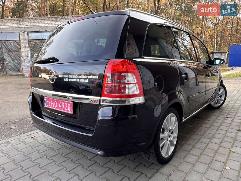 Мінівен Opel Zafira 2008 в Луцьку