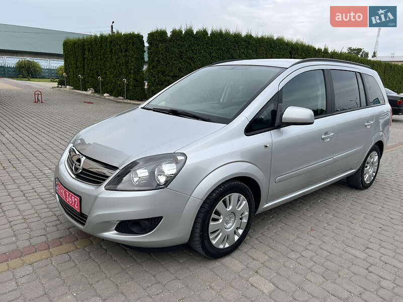 Opel Zafira 2012