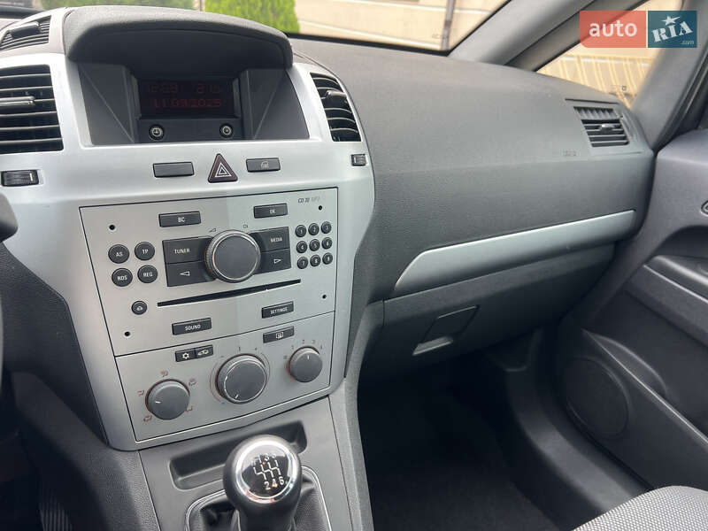 Минивэн Opel Zafira 2012 в Дунаевцах фото 42 Минивэн Opel Zafira 2012 в Дунаевцах