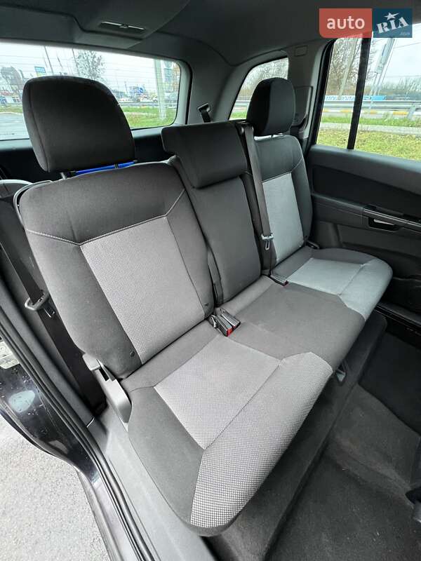 Минивэн Opel Zafira 2011 в Белогородке