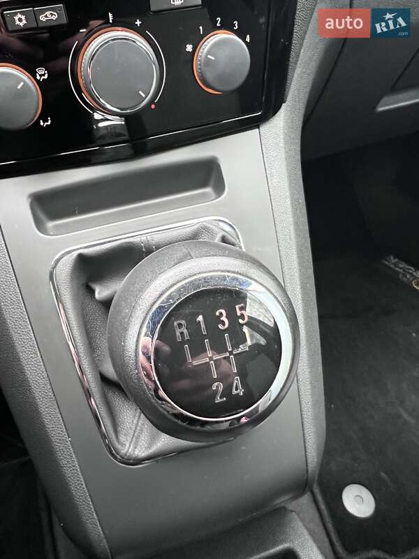 Минивэн Opel Zafira 2011 в Белогородке