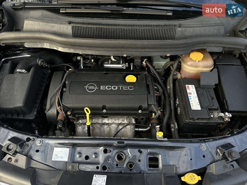 Минивэн Opel Zafira 2008 в Виннице